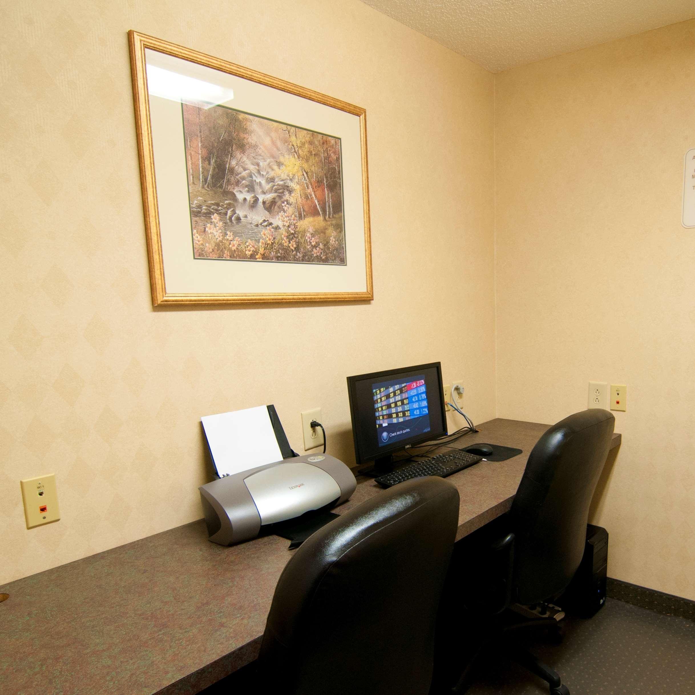Best Western Executive Inn - Latta Berrys Crossroads Bagian luar foto