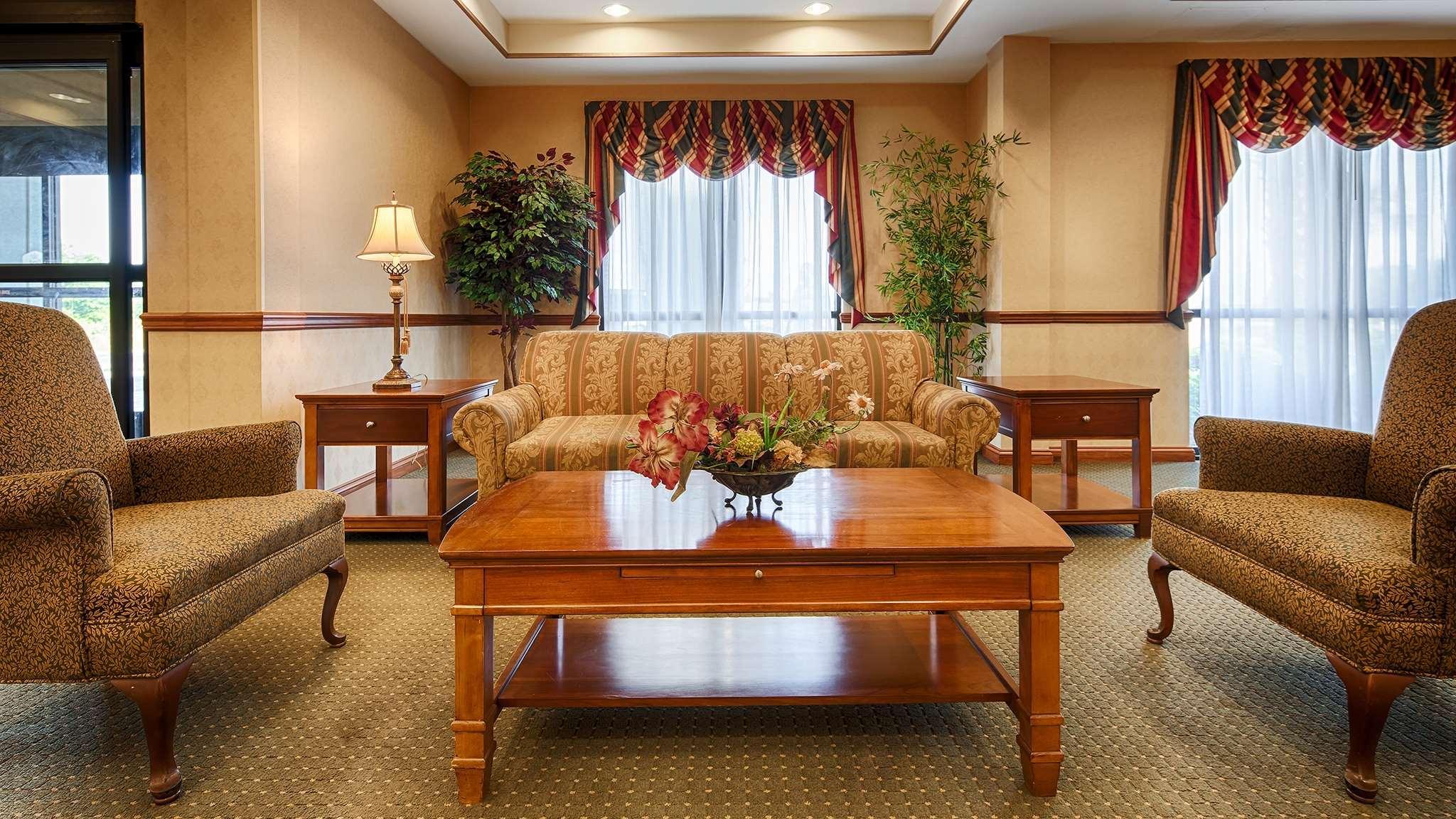 Best Western Executive Inn - Latta Berrys Crossroads Bagian luar foto