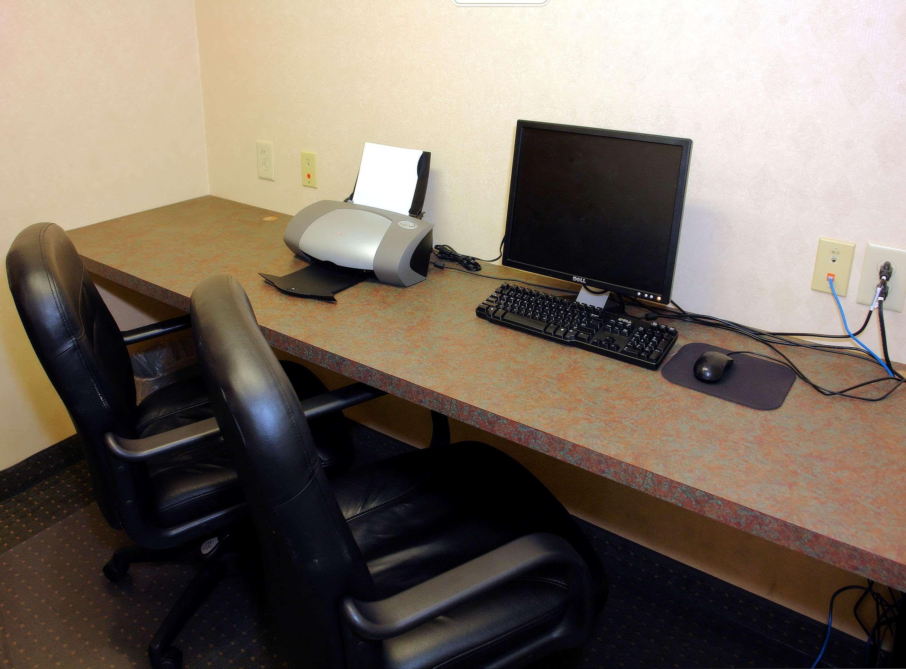 Best Western Executive Inn - Latta Berrys Crossroads Bagian luar foto